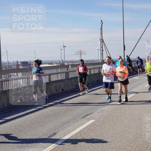 03.10.2025 - Köhlbrandbrückenlauf Michael Burmester http://msf.ph/oto/9123720 03.10.2025 13:06:33 Position 2 5509 meine-sportfotos.de