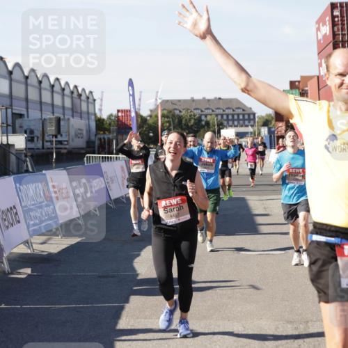03.10.2025 - Köhlbrandbrückenlauf Jannik Wohlers http://msf.ph/oto/9123749 03.10.2025 13:05:48 Ziel 4066, 4133, 4290, 4296, 4332, 4335, 4336, 4413, 4467, 4564, 4599, 4643, 5676, 5764, 5964, 6631, 6642, 6720, 6786, 6787 meine-sportfotos.de