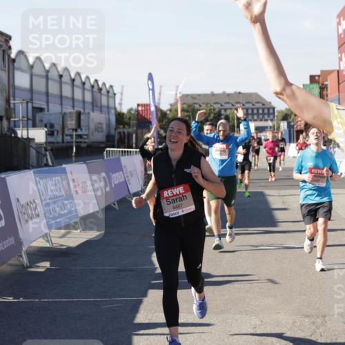 03.10.2025 - Köhlbrandbrückenlauf Jannik Wohlers http://msf.ph/oto/9123757 03.10.2025 13:05:48 Ziel 4066, 4133, 4290, 4296, 4332, 4335, 4336, 4413, 4467, 4564, 4599, 4643, 5676, 5764, 5964, 6631, 6642, 6720, 6786, 6787 meine-sportfotos.de