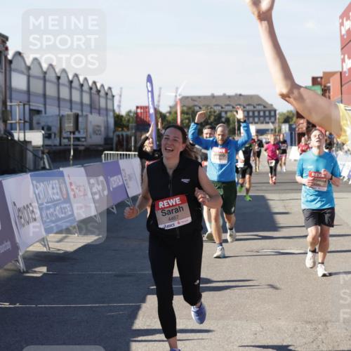 03.10.2025 - Köhlbrandbrückenlauf Jannik Wohlers http://msf.ph/oto/9123759 03.10.2025 13:05:48 Ziel 4066, 4133, 4290, 4296, 4332, 4335, 4336, 4413, 4467, 4564, 4599, 4643, 5676, 5764, 5964, 6631, 6642, 6720, 6786, 6787 meine-sportfotos.de