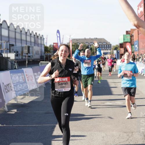 03.10.2025 - Köhlbrandbrückenlauf Jannik Wohlers http://msf.ph/oto/9123771 03.10.2025 13:05:48 Ziel 4066, 4133, 4290, 4296, 4332, 4335, 4336, 4413, 4467, 4564, 4599, 4643, 5676, 5764, 5964, 6631, 6642, 6720, 6786, 6787 meine-sportfotos.de