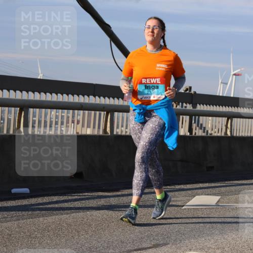 03.10.2025 - Köhlbrandbrückenlauf Strokosch-Dieckow http://msf.ph/oto/9123778 03.10.2025 10:02:31 Position 2 2338 meine-sportfotos.de