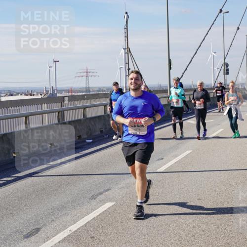 03.10.2025 - Köhlbrandbrückenlauf Michael Burmester http://msf.ph/oto/9123792 03.10.2025 13:06:38 Position 2 6463, 4778 meine-sportfotos.de