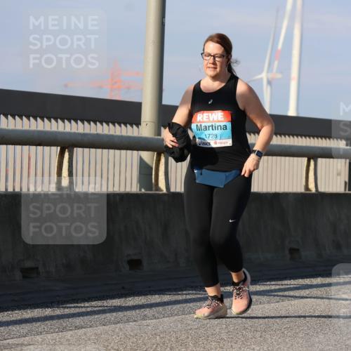 03.10.2025 - Köhlbrandbrückenlauf Strokosch-Dieckow http://msf.ph/oto/9123795 03.10.2025 10:02:33 Position 2 1728 meine-sportfotos.de