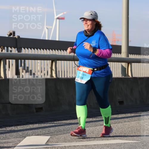 03.10.2025 - Köhlbrandbrückenlauf Strokosch-Dieckow http://msf.ph/oto/9123809 03.10.2025 10:02:37 Position 2 222, 3814 meine-sportfotos.de