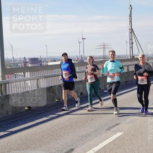 03.10.2025 - Köhlbrandbrückenlauf Michael Burmester http://msf.ph/oto/9123835 03.10.2025 13:06:41 Position 2 5831, 5832, 5835, 6160, 6161 meine-sportfotos.de