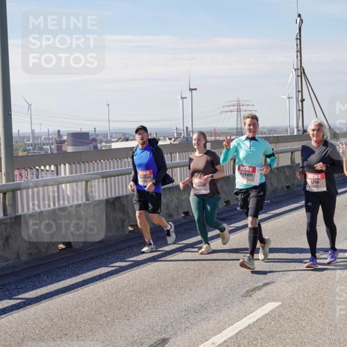 03.10.2025 - Köhlbrandbrückenlauf Michael Burmester http://msf.ph/oto/9123842 03.10.2025 13:06:41 Position 2 5835, 5831, 6161, 6160, 5832 meine-sportfotos.de