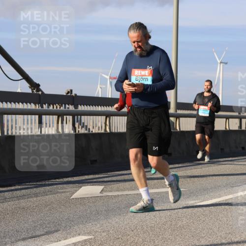 03.10.2025 - Köhlbrandbrückenlauf Strokosch-Dieckow http://msf.ph/oto/9123924 03.10.2025 10:03:11 Position 2  meine-sportfotos.de