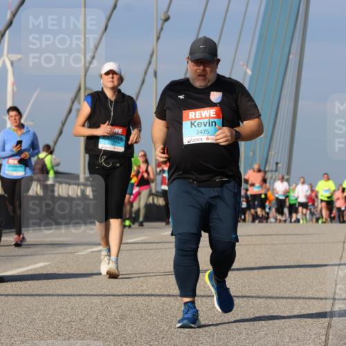 03.10.2025 - Köhlbrandbrückenlauf Strokosch-Dieckow http://msf.ph/oto/9123989 03.10.2025 10:03:22 Position 2 2553, 2475 meine-sportfotos.de
