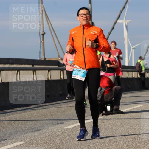 03.10.2025 - Köhlbrandbrückenlauf Strokosch-Dieckow http://msf.ph/oto/9124009 03.10.2025 10:03:32 Position 2 2211 meine-sportfotos.de