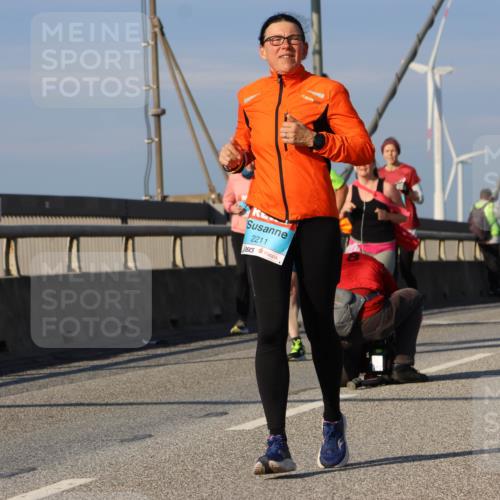 03.10.2025 - Köhlbrandbrückenlauf Strokosch-Dieckow http://msf.ph/oto/9124013 03.10.2025 10:03:32 Position 2 2211 meine-sportfotos.de