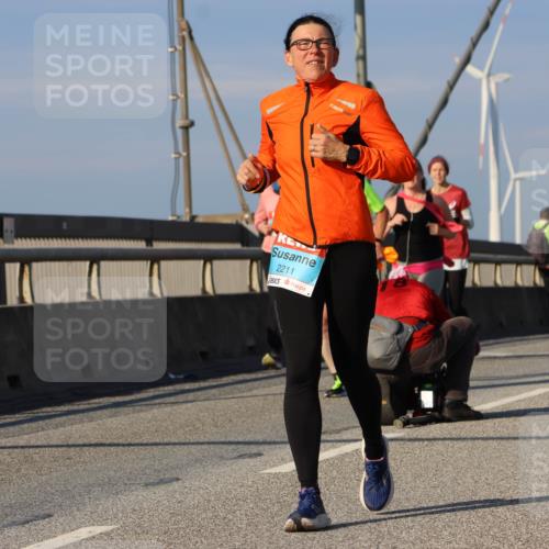 03.10.2025 - Köhlbrandbrückenlauf Strokosch-Dieckow http://msf.ph/oto/9124016 03.10.2025 10:03:32 Position 2 2211 meine-sportfotos.de