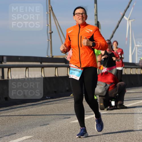 03.10.2025 - Köhlbrandbrückenlauf Strokosch-Dieckow http://msf.ph/oto/9124019 03.10.2025 10:03:32 Position 2 100, 2211 meine-sportfotos.de