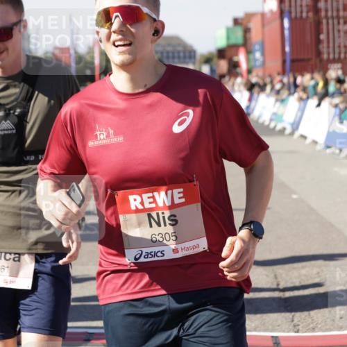 03.10.2025 - Köhlbrandbrückenlauf Jannik Wohlers http://msf.ph/oto/9124031 03.10.2025 13:06:00 Ziel 4302, 4327, 4328, 4335, 4336, 4413, 4643, 4761, 4954, 5096, 5764, 6158, 6214, 6305, 6510, 6533, 6720 meine-sportfotos.de