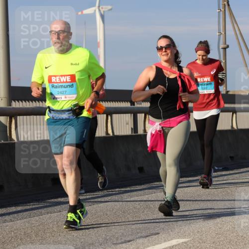 03.10.2025 - Köhlbrandbrückenlauf Strokosch-Dieckow http://msf.ph/oto/9124038 03.10.2025 10:03:37 Position 2 2427, 2012 meine-sportfotos.de