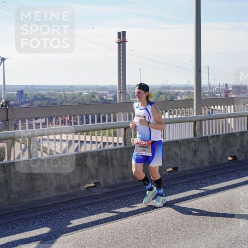 03.10.2025 - Köhlbrandbrückenlauf Michael Burmester http://msf.ph/oto/9124050 03.10.2025 13:06:54 Position 2 5990 meine-sportfotos.de
