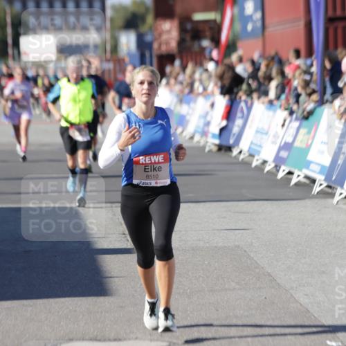 03.10.2025 - Köhlbrandbrückenlauf Jannik Wohlers http://msf.ph/oto/9124071 03.10.2025 13:06:02 Ziel 4302, 4327, 4328, 4504, 4761, 4954, 5096, 5764, 6158, 6214, 6305, 6510, 6533, 6720 meine-sportfotos.de