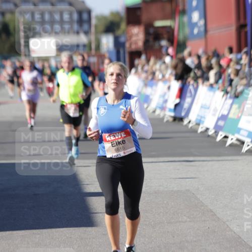 03.10.2025 - Köhlbrandbrückenlauf Jannik Wohlers http://msf.ph/oto/9124085 03.10.2025 13:06:02 Ziel 4302, 4327, 4328, 4504, 4761, 4954, 5096, 5764, 6158, 6214, 6305, 6510, 6533, 6720 meine-sportfotos.de