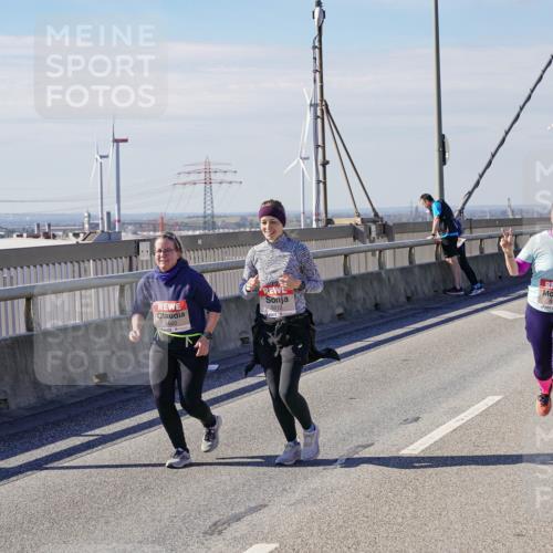 03.10.2025 - Köhlbrandbrückenlauf Michael Burmester http://msf.ph/oto/9124087 03.10.2025 13:06:57 Position 2 5620, 5613, 6527 meine-sportfotos.de