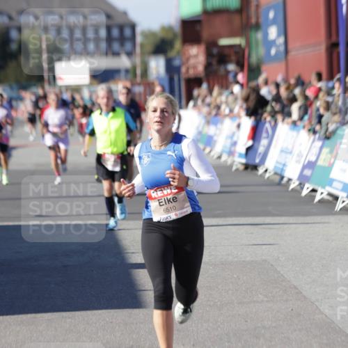 03.10.2025 - Köhlbrandbrückenlauf Jannik Wohlers http://msf.ph/oto/9124090 03.10.2025 13:06:02 Ziel 4302, 4327, 4328, 4504, 4761, 4954, 5096, 5764, 6158, 6214, 6305, 6510, 6533, 6720 meine-sportfotos.de