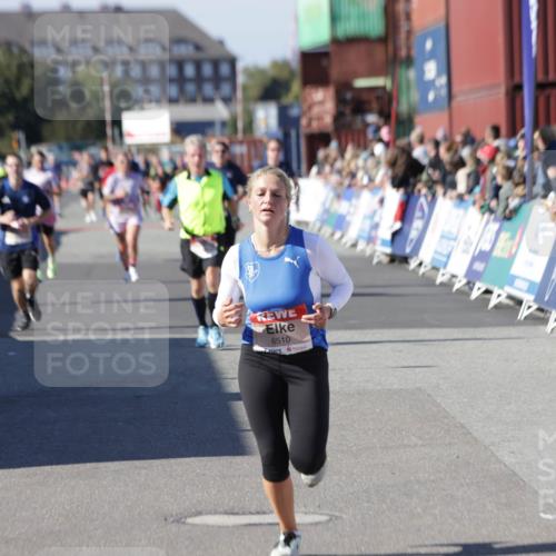 03.10.2025 - Köhlbrandbrückenlauf Jannik Wohlers http://msf.ph/oto/9124096 03.10.2025 13:06:02 Ziel 4302, 4327, 4328, 4504, 4761, 4954, 5096, 5764, 6158, 6214, 6305, 6510, 6533, 6720 meine-sportfotos.de