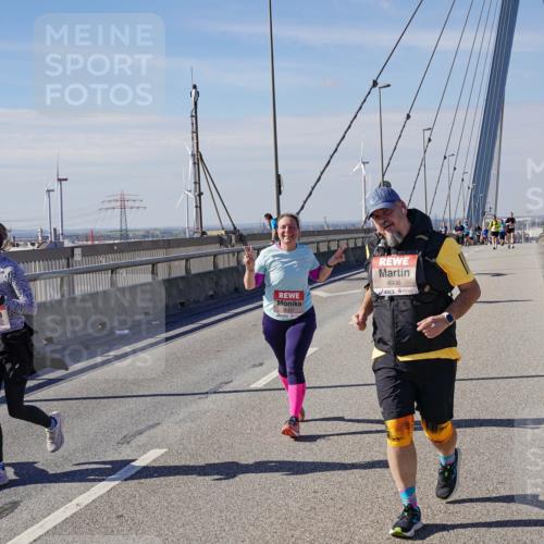 03.10.2025 - Köhlbrandbrückenlauf Michael Burmester http://msf.ph/oto/9124106 03.10.2025 13:06:58 Position 2 5620, 4906, 6527 meine-sportfotos.de