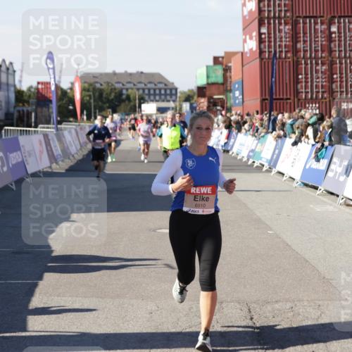 03.10.2025 - Köhlbrandbrückenlauf Jannik Wohlers http://msf.ph/oto/9124121 03.10.2025 13:06:04 Ziel 4302, 4327, 4328, 4504, 4635, 4761, 4954, 5096, 6158, 6214, 6305, 6510, 6533, 6720 meine-sportfotos.de