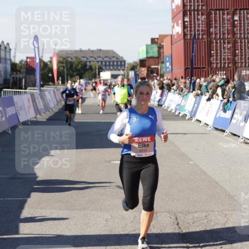 03.10.2025 - Köhlbrandbrückenlauf Jannik Wohlers http://msf.ph/oto/9124123 03.10.2025 13:06:04 Ziel 4302, 4327, 4328, 4504, 4635, 4761, 4954, 5096, 6158, 6214, 6305, 6510, 6533, 6720 meine-sportfotos.de