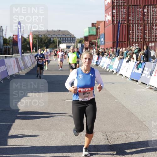 03.10.2025 - Köhlbrandbrückenlauf Jannik Wohlers http://msf.ph/oto/9124126 03.10.2025 13:06:04 Ziel 4302, 4327, 4328, 4504, 4635, 4761, 4954, 5096, 6158, 6214, 6305, 6510, 6533, 6720 meine-sportfotos.de