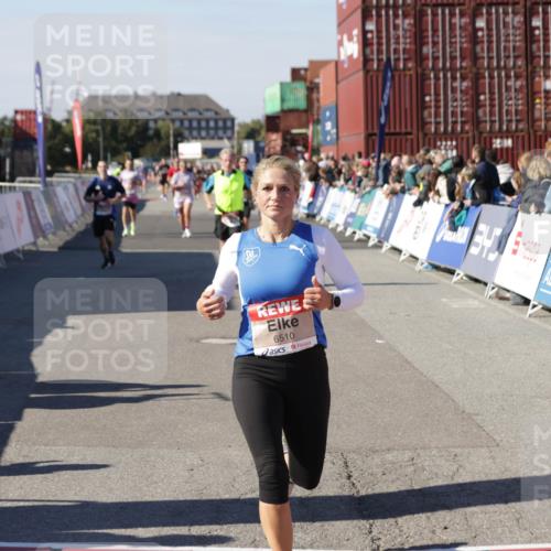 03.10.2025 - Köhlbrandbrückenlauf Jannik Wohlers http://msf.ph/oto/9124140 03.10.2025 13:06:04 Ziel 4302, 4327, 4328, 4504, 4635, 4761, 4954, 5096, 6158, 6214, 6305, 6510, 6533, 6720 meine-sportfotos.de