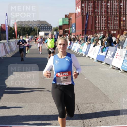 03.10.2025 - Köhlbrandbrückenlauf Jannik Wohlers http://msf.ph/oto/9124142 03.10.2025 13:06:04 Ziel 4302, 4327, 4328, 4504, 4635, 4761, 4954, 5096, 6158, 6214, 6305, 6510, 6533, 6720 meine-sportfotos.de