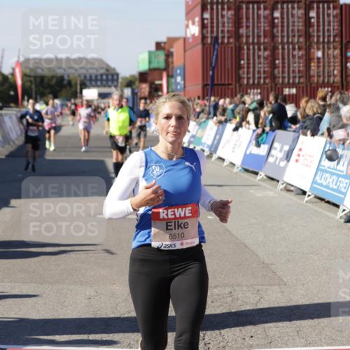 03.10.2025 - Köhlbrandbrückenlauf Jannik Wohlers http://msf.ph/oto/9124158 03.10.2025 13:06:05 Ziel 4302, 4327, 4328, 4504, 4635, 4738, 4761, 4954, 5096, 6158, 6214, 6222, 6224, 6305, 6356, 6510, 6533 meine-sportfotos.de