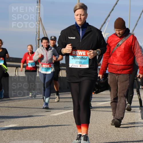 03.10.2025 - Köhlbrandbrückenlauf Strokosch-Dieckow http://msf.ph/oto/9124225 03.10.2025 10:04:17 Position 2 3442, 2755 meine-sportfotos.de