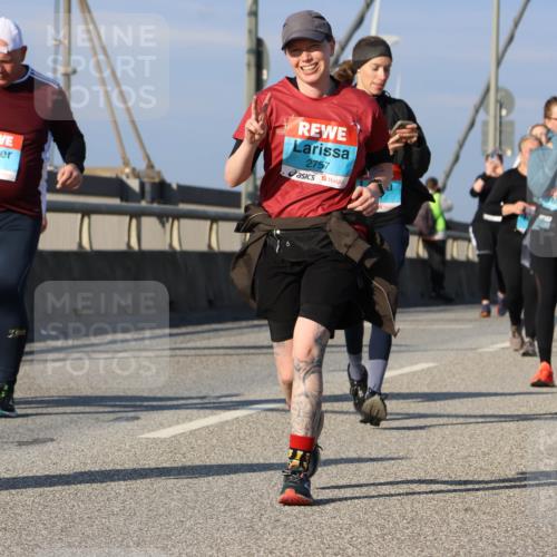 03.10.2025 - Köhlbrandbrückenlauf Strokosch-Dieckow http://msf.ph/oto/9124262 03.10.2025 10:04:36 Position 2 2418, 2757, 1254 meine-sportfotos.de