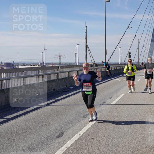 03.10.2025 - Köhlbrandbrückenlauf Michael Burmester http://msf.ph/oto/9124264 03.10.2025 13:07:16 Position 2  meine-sportfotos.de