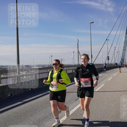 03.10.2025 - Köhlbrandbrückenlauf Michael Burmester http://msf.ph/oto/9124337 03.10.2025 13:07:20 Position 2 5257 meine-sportfotos.de