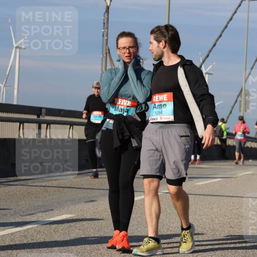 03.10.2025 - Köhlbrandbrückenlauf Strokosch-Dieckow http://msf.ph/oto/9124348 03.10.2025 10:04:45 Position 2 1254 meine-sportfotos.de