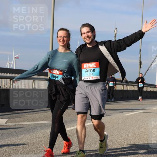 03.10.2025 - Köhlbrandbrückenlauf Strokosch-Dieckow http://msf.ph/oto/9124372 03.10.2025 10:04:47 Position 2 1254 meine-sportfotos.de