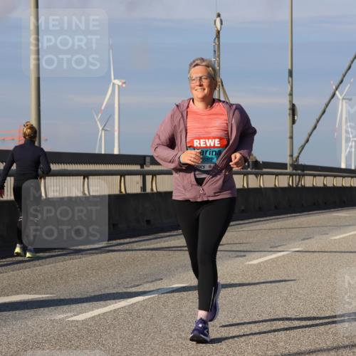 03.10.2025 - Köhlbrandbrückenlauf Strokosch-Dieckow http://msf.ph/oto/9124439 03.10.2025 10:04:57 Position 2 2014, 3589 meine-sportfotos.de