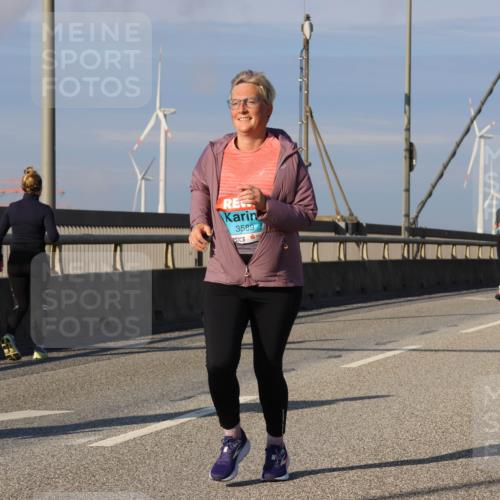 03.10.2025 - Köhlbrandbrückenlauf Strokosch-Dieckow http://msf.ph/oto/9124450 03.10.2025 10:04:57 Position 2 3589 meine-sportfotos.de