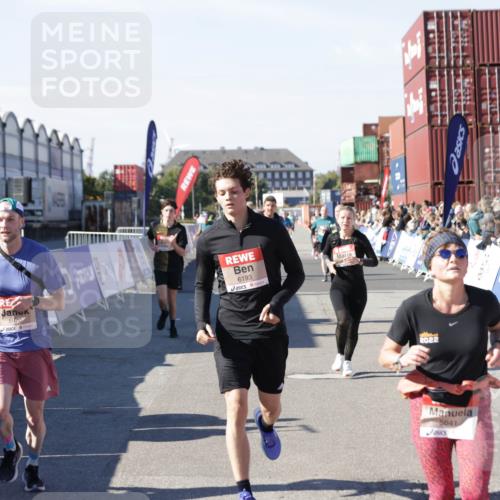 03.10.2025 - Köhlbrandbrückenlauf Jannik Wohlers http://msf.ph/oto/9124472 03.10.2025 13:06:24 Ziel 4124, 4396, 4550, 4658, 4659, 5563, 5641, 5970, 6193, 6850 meine-sportfotos.de