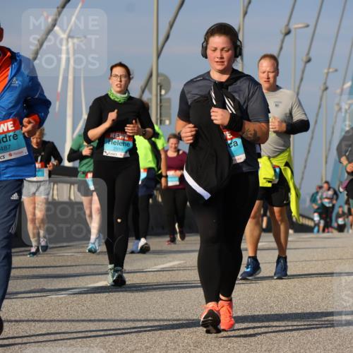 03.10.2025 - Köhlbrandbrückenlauf Strokosch-Dieckow http://msf.ph/oto/9124477 03.10.2025 10:05:07 Position 2 2487, 2159 meine-sportfotos.de
