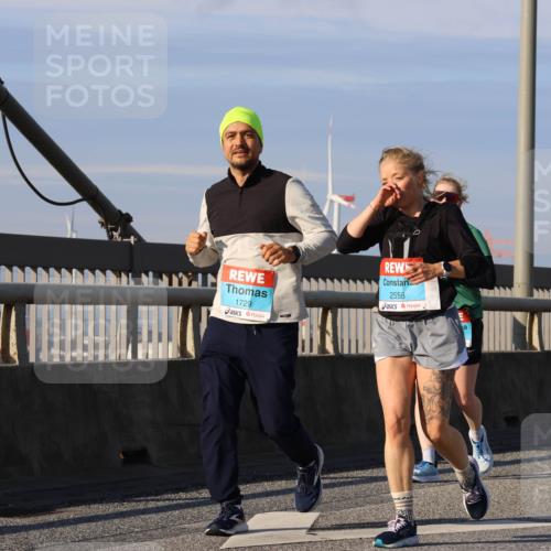 03.10.2025 - Köhlbrandbrückenlauf Strokosch-Dieckow http://msf.ph/oto/9124523 03.10.2025 10:05:16 Position 2 1729, 2558 meine-sportfotos.de