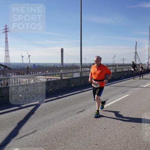 03.10.2025 - Köhlbrandbrückenlauf Michael Burmester http://msf.ph/oto/9124525 03.10.2025 13:07:42 Position 2  meine-sportfotos.de