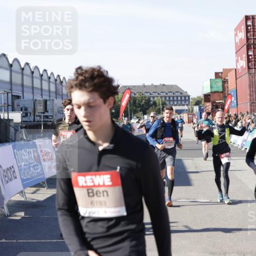 03.10.2025 - Köhlbrandbrückenlauf Jannik Wohlers http://msf.ph/oto/9124534 03.10.2025 13:06:26 Ziel 4015, 4122, 4124, 4396, 4550, 4658, 4659, 5563, 5641, 5970, 6193 meine-sportfotos.de