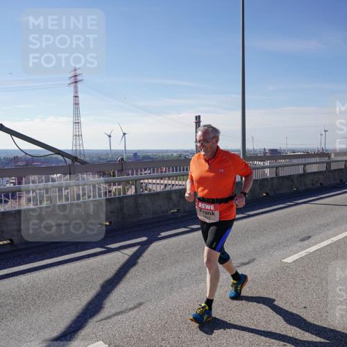 03.10.2025 - Köhlbrandbrückenlauf Michael Burmester http://msf.ph/oto/9124539 03.10.2025 13:07:43 Position 2  meine-sportfotos.de