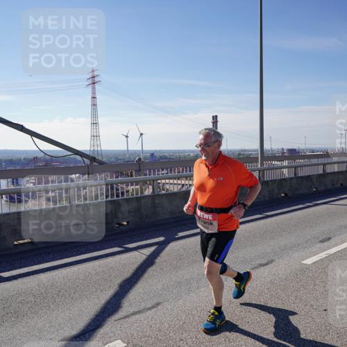 03.10.2025 - Köhlbrandbrückenlauf Michael Burmester http://msf.ph/oto/9124546 03.10.2025 13:07:43 Position 2  meine-sportfotos.de