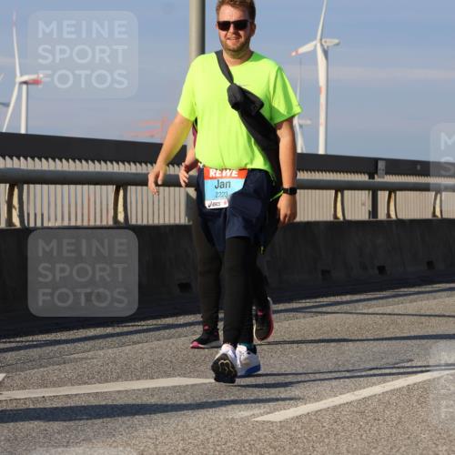 03.10.2025 - Köhlbrandbrückenlauf Strokosch-Dieckow http://msf.ph/oto/9124554 03.10.2025 10:05:20 Position 2 2223 meine-sportfotos.de
