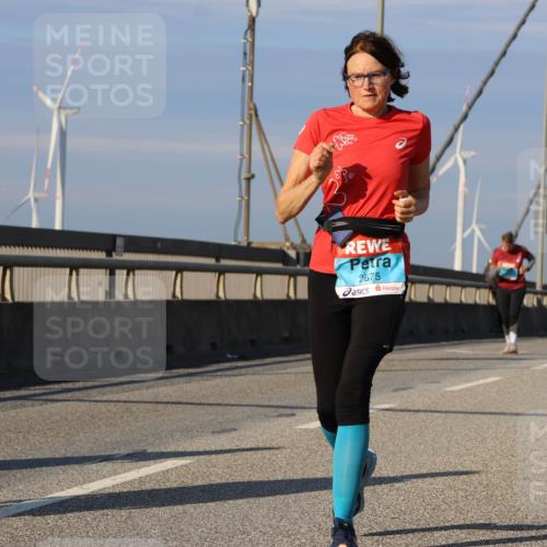 03.10.2025 - Köhlbrandbrückenlauf Strokosch-Dieckow http://msf.ph/oto/9124558 03.10.2025 10:05:21 Position 2 2575 meine-sportfotos.de