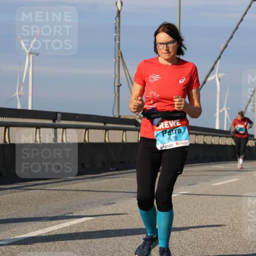 03.10.2025 - Köhlbrandbrückenlauf Strokosch-Dieckow http://msf.ph/oto/9124567 03.10.2025 10:05:21 Position 2 2575 meine-sportfotos.de